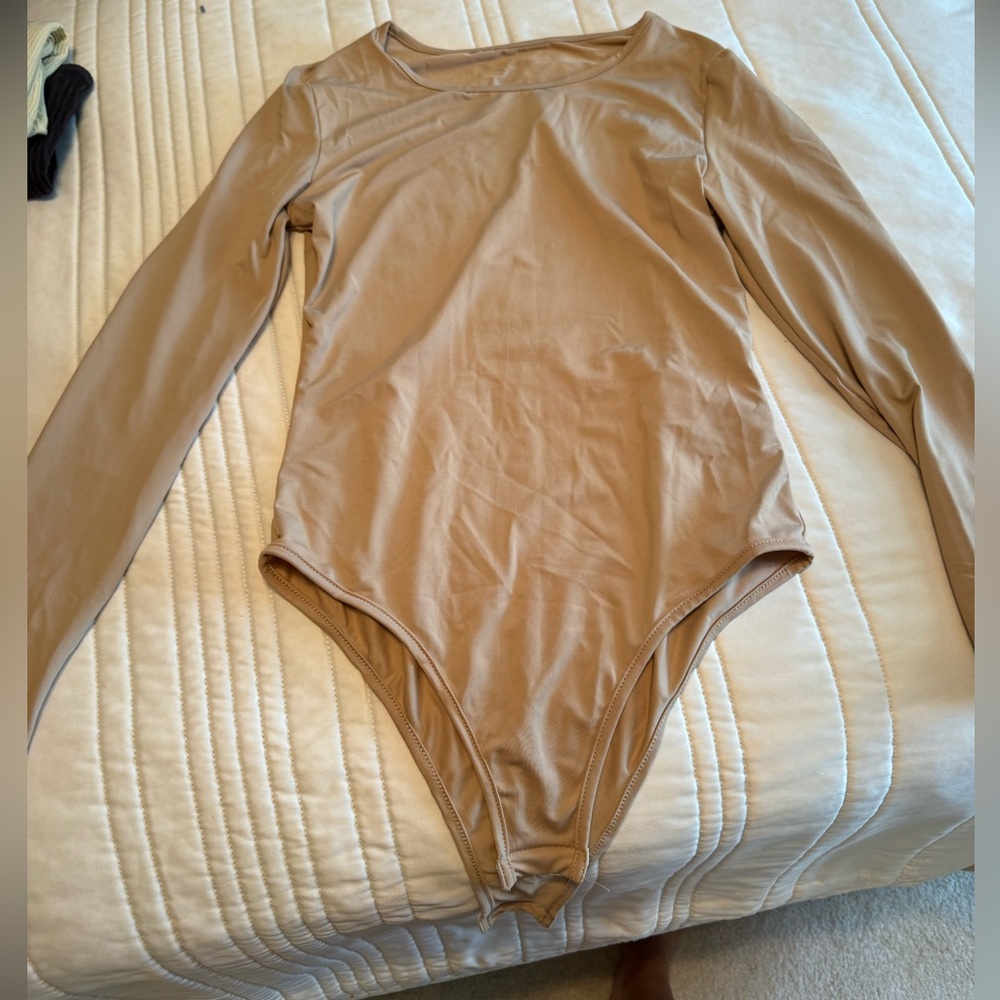 Cream bodysuit. SHEIN. Size small